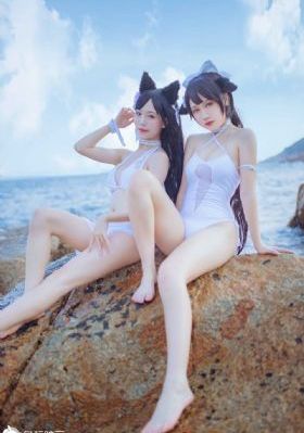 两个女人的晚餐